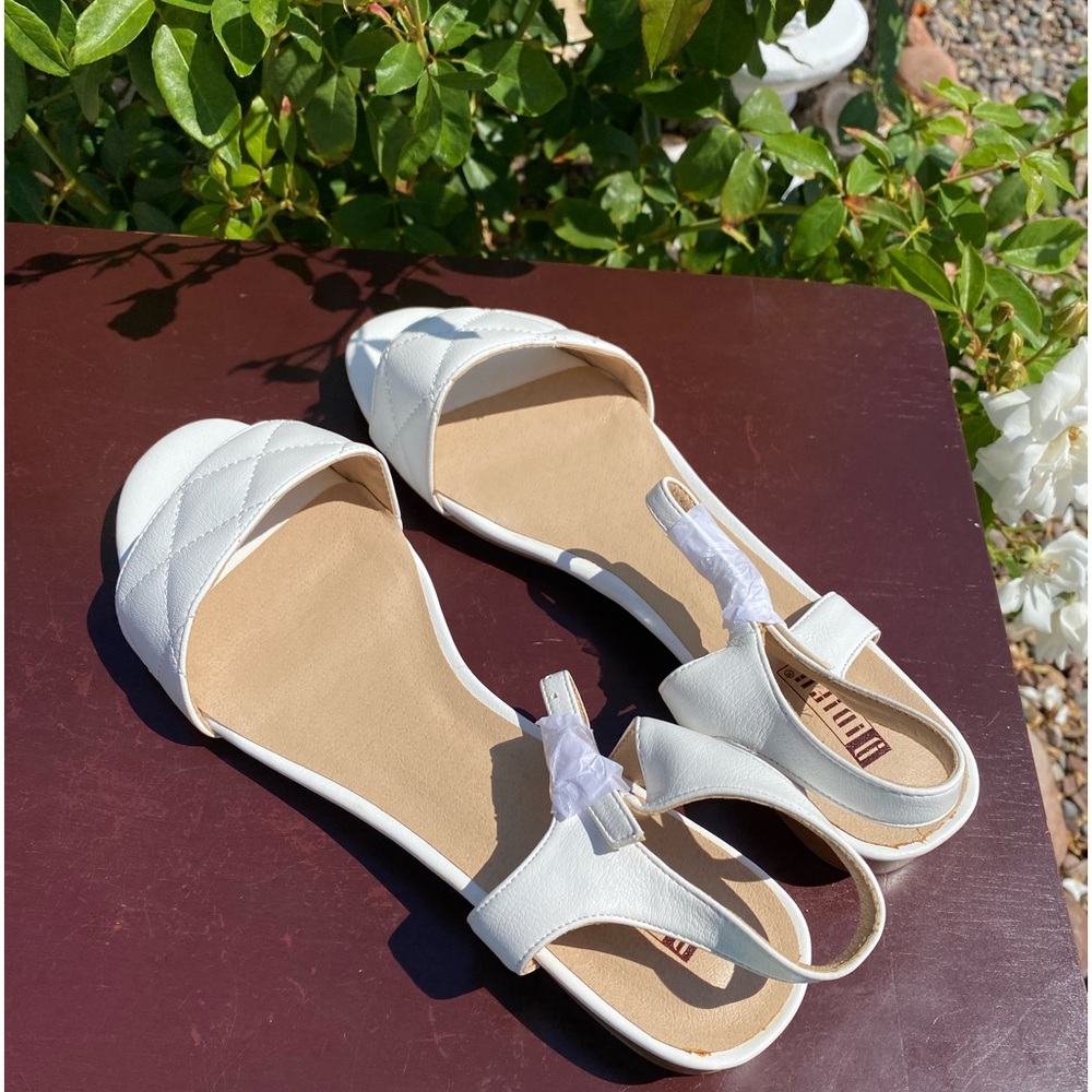 IDIFU Cherry Classic White Sandals